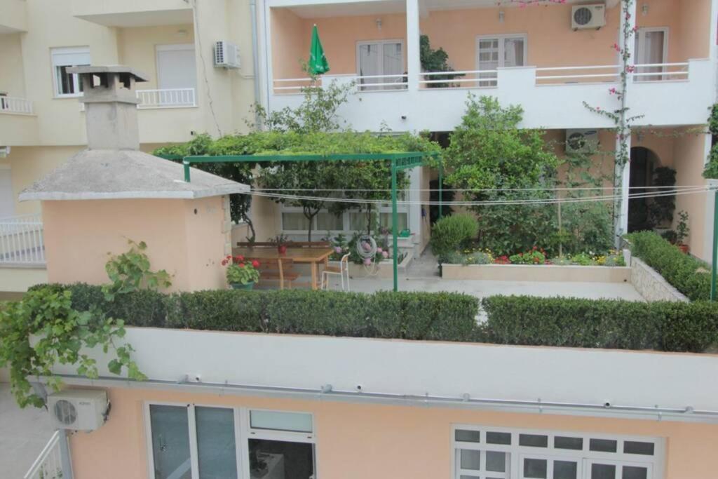 Cosey Studio Apartment For 2 Free Private Parking Makarska Exterior photo