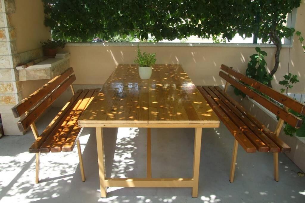 Cosey Studio Apartment For 2 Free Private Parking Makarska Exterior photo